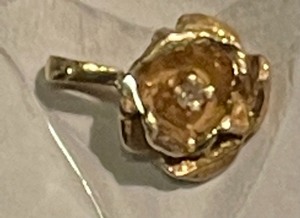 lot 79 image: Jewelry