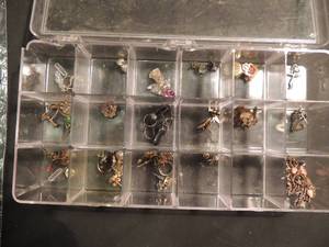 lot 78 image: Jewelry
