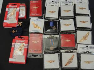 lot 183 image: Jewelry