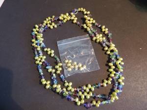 lot 167 image: Jewelry