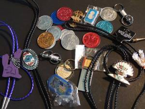 lot 134 image: Jewelry