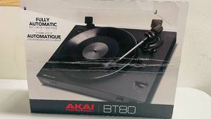 lot 15 image: Akai Bluetooth Record Player BT80 (Issue spins for a bit then stops by itself)