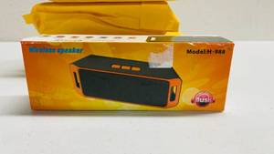 lot 28 image: Small Bluetooth Speaker H-988