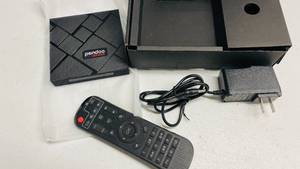 lot 79 image: Pendoo X10 Max Android Media Player w Remote