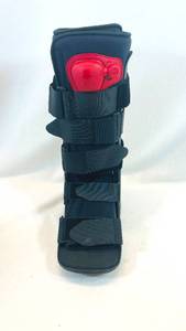 lot 100 image: XcelTrax Ankle Medical boot w Built in Pump Knee High