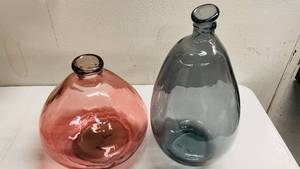 lot 162 image: Glass Vase Pink & Gray Lot of 2