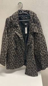 lot 274 image: Me Jane Leopard YCP Peacoat Size 2X w Tags