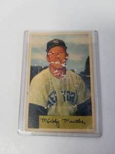 lot 17 image: 1954 Bowman Mickey Mantle Baseball Card
