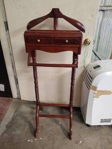lot 62 image: Very nice wood Valet stand with drawers