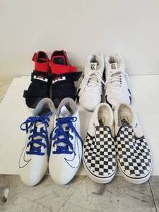 lot 172 image: Selection of shoes, Vans, Nike
