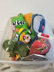 lot 195 image: Bin of toys