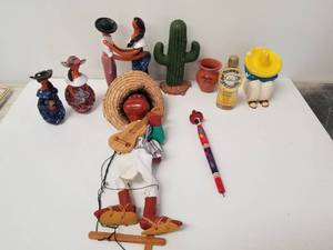 lot 112 image: Selection of collectibles - Mexico, Puerto Rico