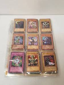 lot 40 image: Selection of Pokemon & Yu Gi Oh cards