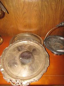 lot 19 image: Silver serving tray #896  2 Melford M256 silver serving trays,    1 Derby Siler Co. silver tray #662 quad plate