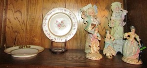 lot 33 image: 3 porcelain dolls, 2 clay dolls,  pink floral late gold trim occupied japan and Severis Bavarian plate