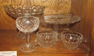 lot 35 image: Diamond cut glass, bubble glass fruit bowl on stand and pressed glass cake stand