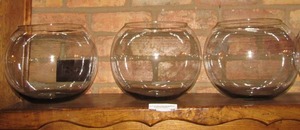 lot 38 image: 3 oval clear glass fish bowls