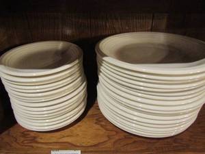 lot 40 image: Gibson china saucers x 17 and dinner plates x 17