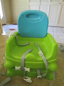lot 49 image: 3 fisher price toddler seats with trays