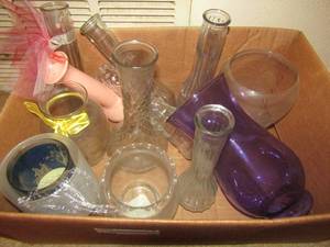 lot 79 image: Clear, pink, purple vases