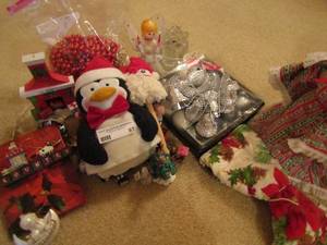 lot 87 image: Christmas- Angels, bulbs, bells, books and more