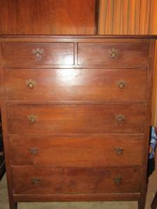 lot 119 image: Brown rolling chest on wheels 53x37x21