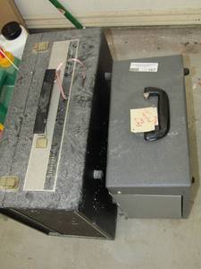 lot 167 image: Cavalcade projector original box, Stereophonics reel to reel projector