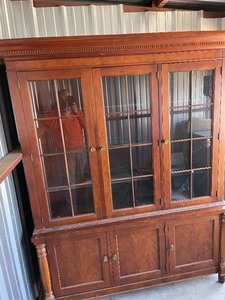 lot 177 image: Baker Furniture Company China Hutch, 2 piece hutch and china base...