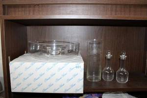 lot 58 image: Princess House Dishes 2 Chip and Dip Platters (One unopened in Box), Vase and Oil and Vinegar Bottles