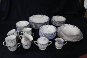 lot 73 image: 8-Place Setting Dish Set by Epoch Korea Blue trim with Red Flowers Design