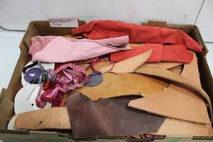 lot 114 image: Leather Craft Pieces, 7.1 lbs.