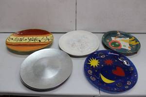 lot 115 image: Home Dcor Plates. Platters up to 15, and 2 Silver Charger Plates