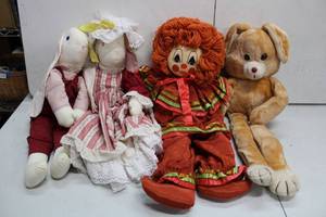 lot 118 image: Vintage Stuffed Toys Rag Clown Doll with Yarn and Felt Stitched Face, Long-Legged Bunny and Floppy Ear Cloth Bunnies