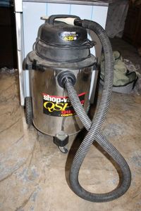 lot 30 image: Shop-Vac QSP 6.25 HP Contractor WetDry Vac 10 Gallons