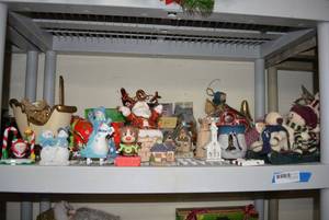 lot 163 image: Christmas Decorations Large Assortment of Home Dcor and Figurines