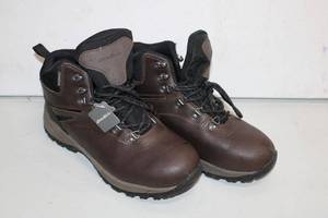 lot 152 image: Eddie Bauer Leather Waterproof Boots, Size 12 Still with Tags