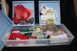 lot 198 image: Christmas Gift Wrapping Items and Storage Tub