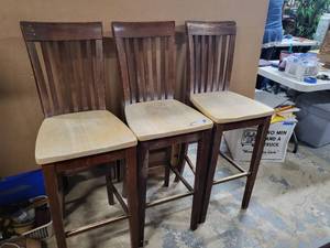 lot 206 image: Set of 3 Bar Height Wooden Chairs