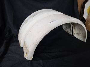 lot 208 image: Pair of White Trailer Fenders