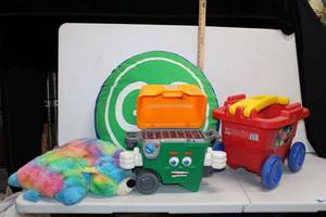 lot 212 image: Toy Lot Playskool Yard Grill, Mega Bloks Wagon with Blocks, 22 StopGo Pillow and Pillow Pet