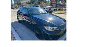 lot 2 image: 2006 BMW 325i Sedan,  Vin # WBAVB13506PT0445