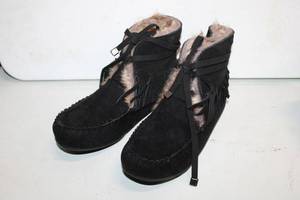 lot 236 image: Roebuck & Co. Furla Black Size 9 Womens Boots