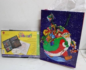 lot 245 image: Toy Gift Lot Kids Camp Artists Set with Case