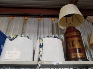lot 66 image: Selection of Lamps - 2 are hanging lights