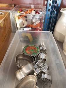 lot 71 image: Selection of cookie cutters