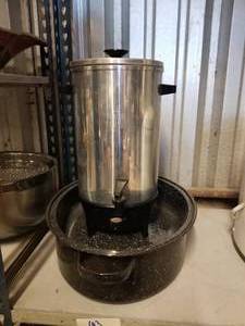 lot 63 image: Coffee pot and dutch oven