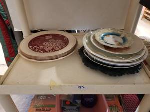 lot 92 image: Selection of plates-dishware