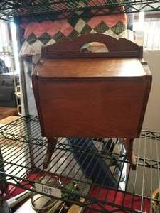 lot 106 image: Wood Sewing box