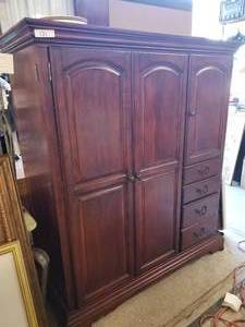 lot 121 image: Office Cabinet - 22 by 55 by 61