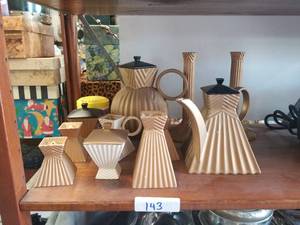 lot 143 image: Fitz and Floyd set - Jeanne Marc - pots, candlestick holders